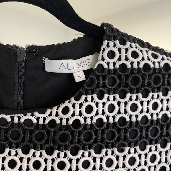 ALEXIS black and white dress - Picture 2 of 2